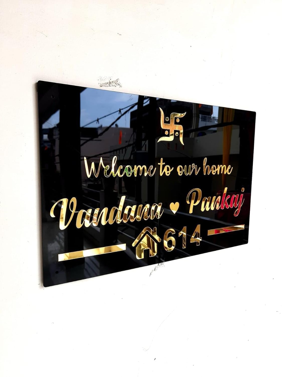 Welcome Design with Names & House Number | Black 3mm Glossy + 3mm Golden Acrylic